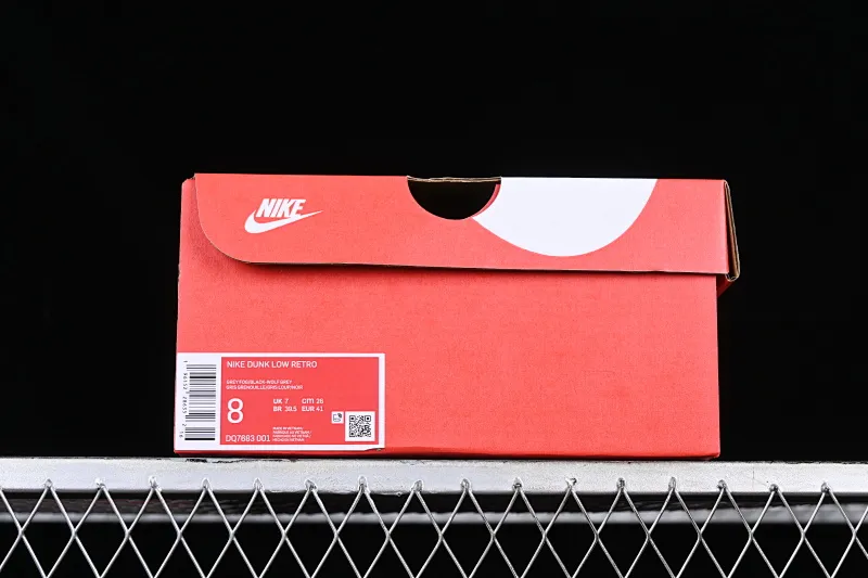 All categories Nk SB Dunk series Nk SB Dunk Low low-top sneakers Nk Dunk Low "Chenille" plush black hook SB low-top sports and leisure sneakers DQ7683-001